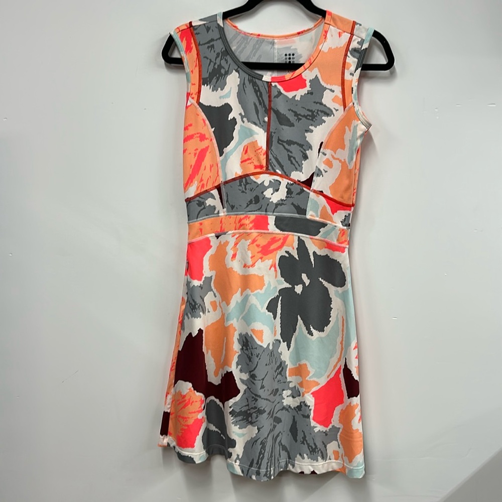 Title Nine Dream Dress Small Multicolor Floral Athletic Tennis Athleisure xs